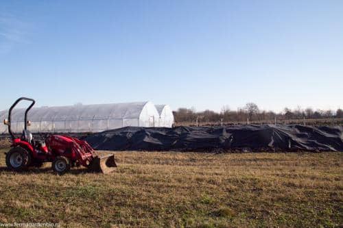 Acoperirea grămezii pentru compost accelerează procesul de compostare